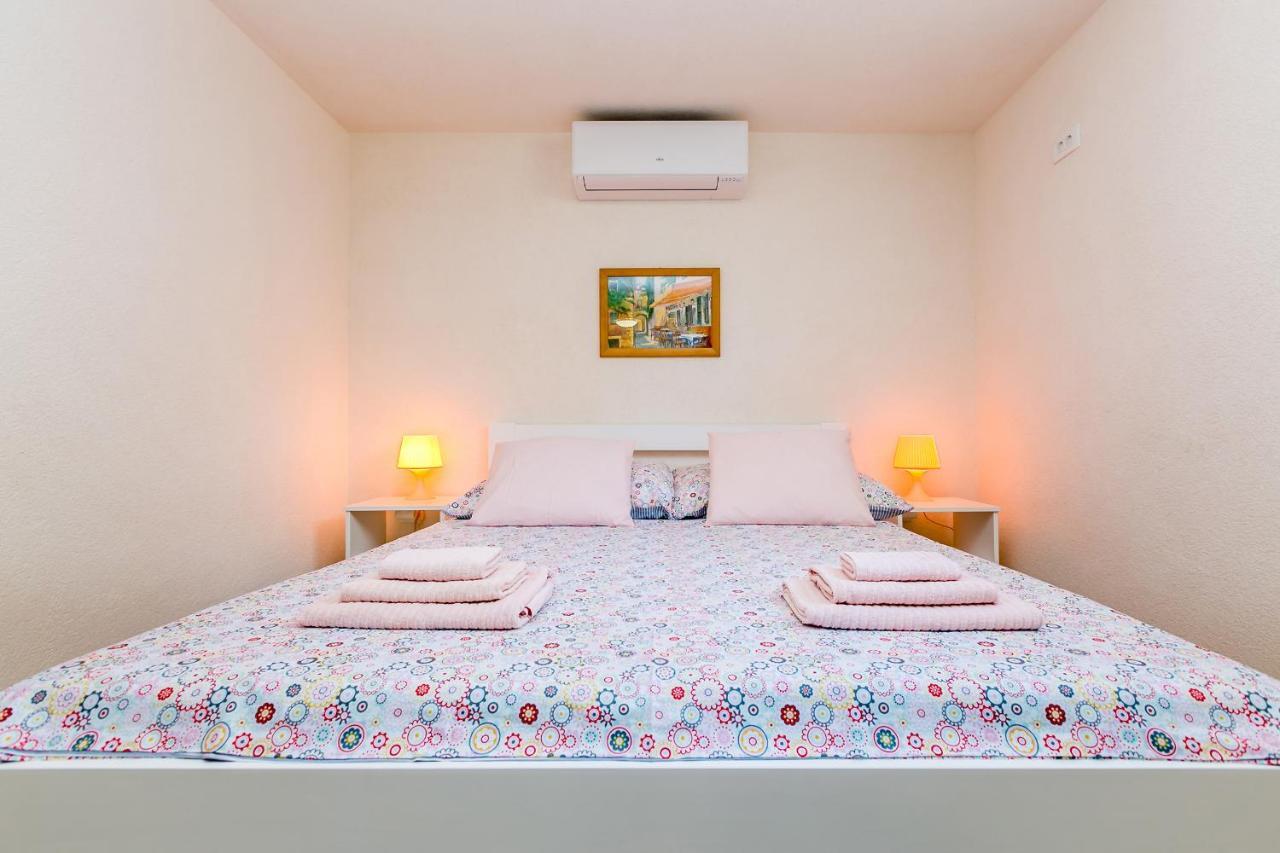 奥米沙利Apartman Hana公寓 外观 照片